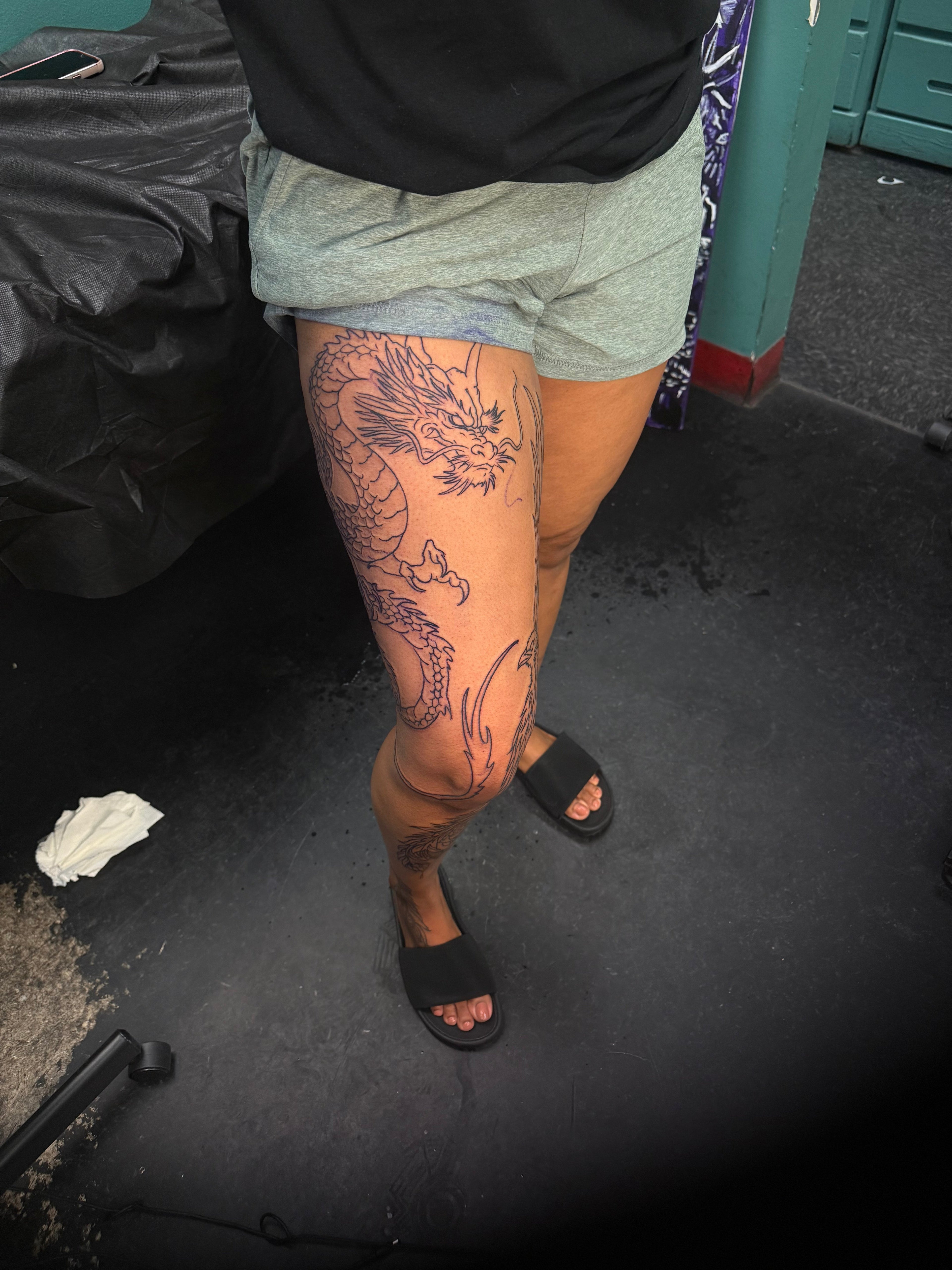 A One-Day Marathon: The Full Dragon and Phoenix Leg Sleeve Linework